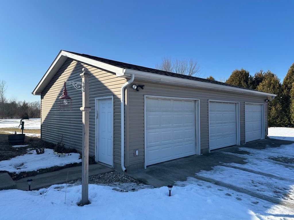 Photo of 2645 E 525 S, Knox, IN 46534 (MLS # 834069)