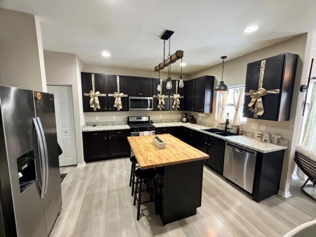 Photo of 7614 E 120th Place, Crown Point, IN 46307 (MLS # 831647)