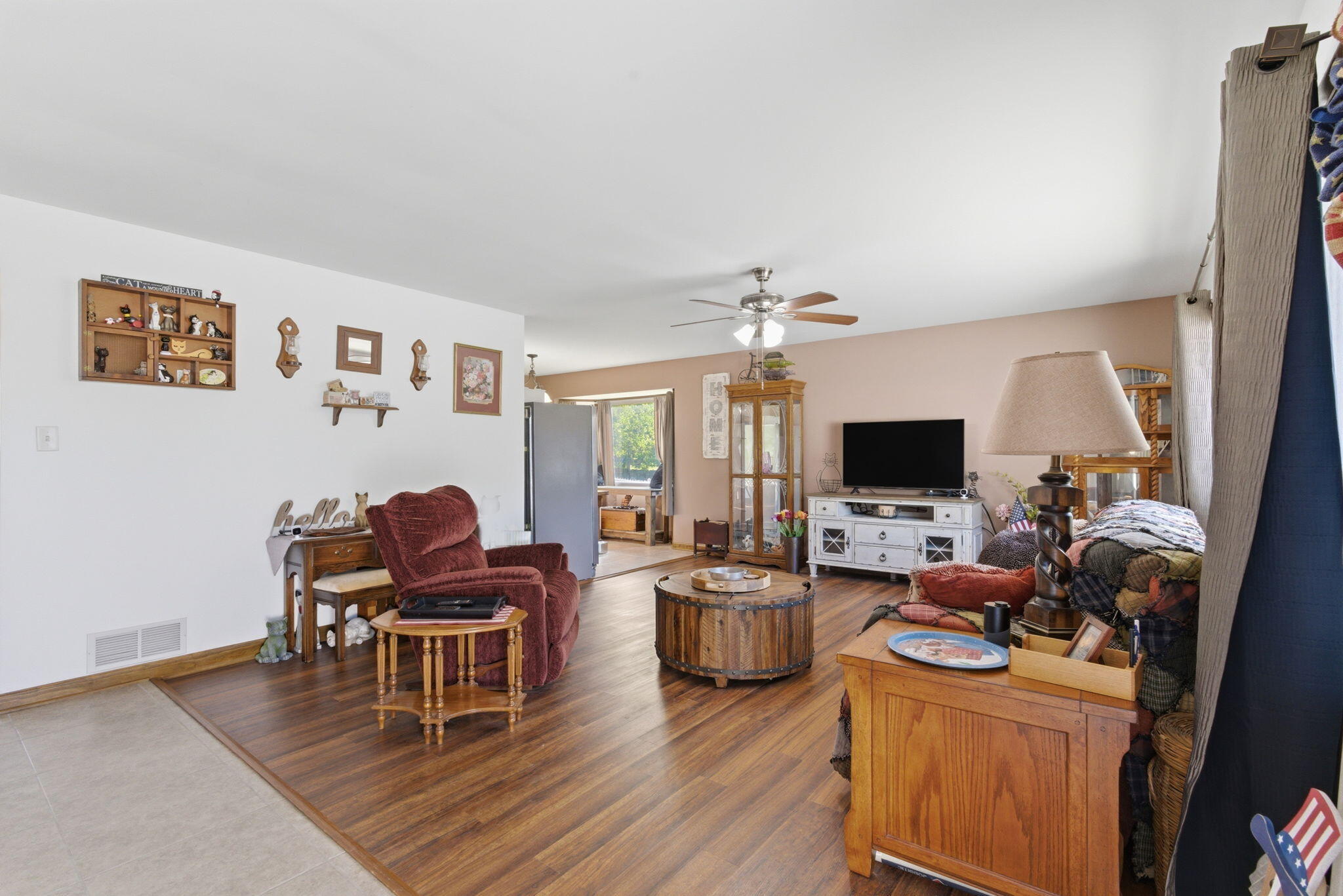 1507 W 94th Court