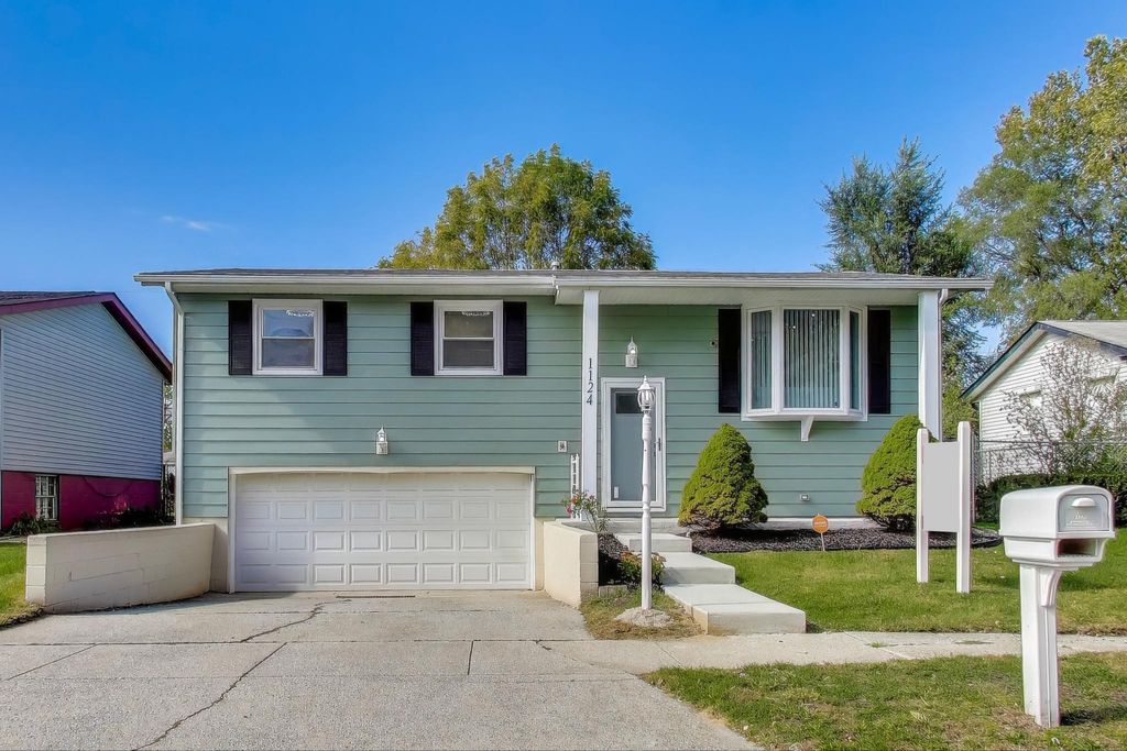 Photo of 1124 Clinton Street, Gary, IN 46406 (MLS # 829382)