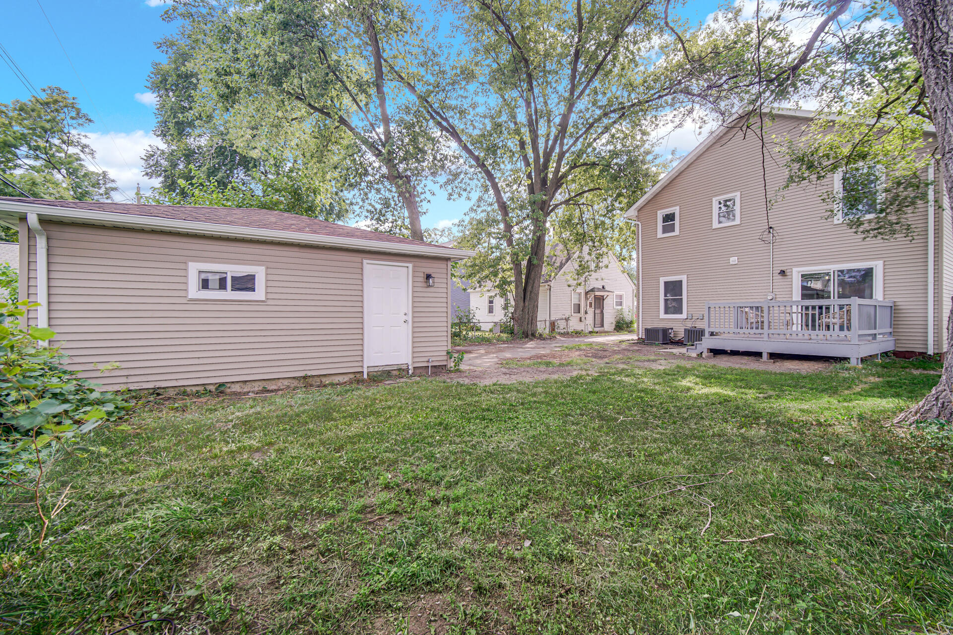 9023 Bunker Hill Drive