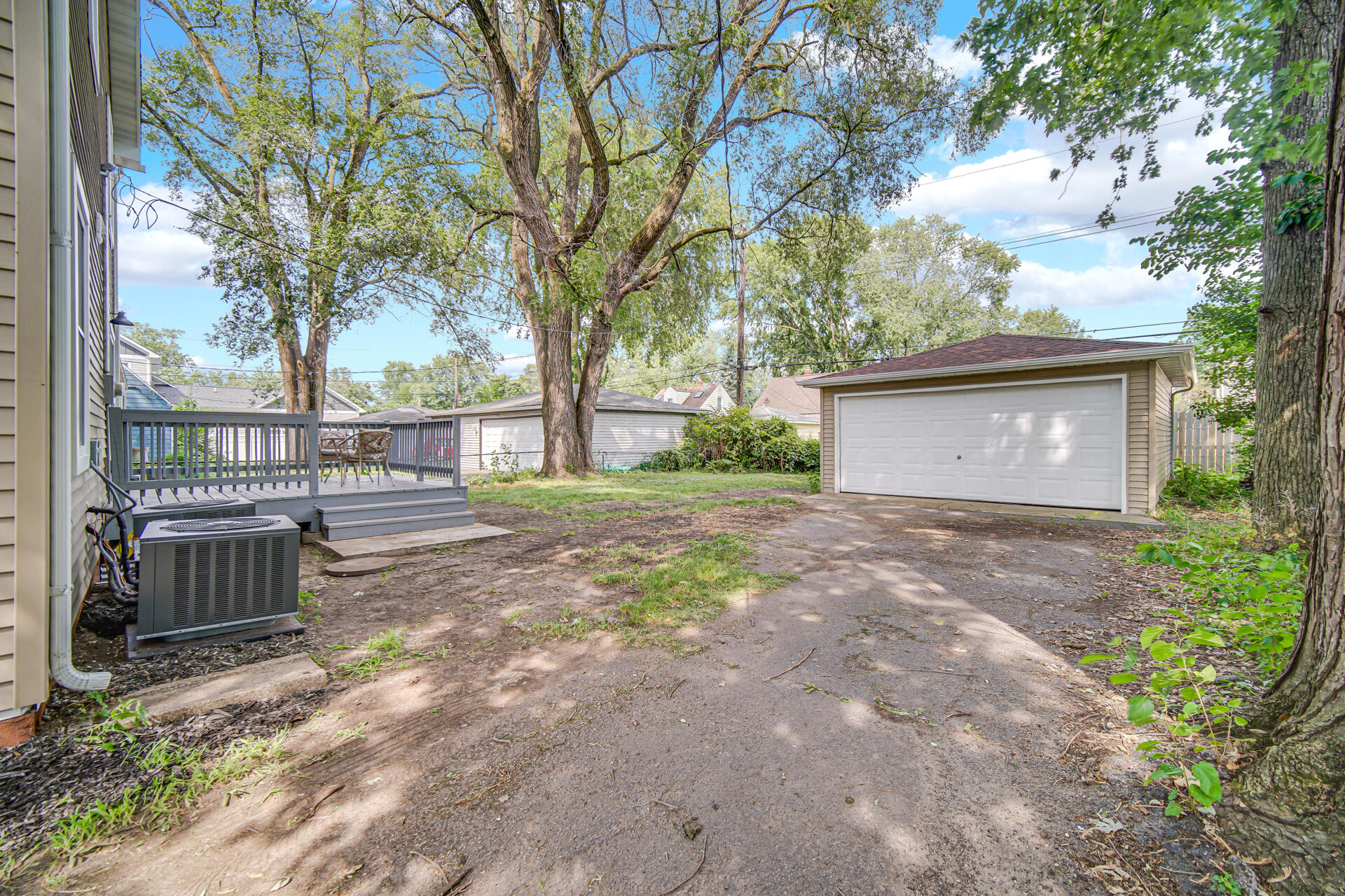 9023 Bunker Hill Drive