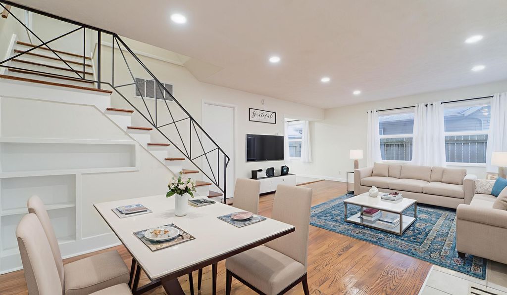 Photo of 722 Madison Street, Michigan City, IN 46360 (MLS # 832113)