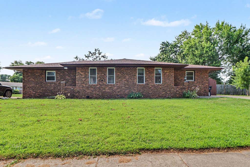Photo of 5345-47 Rose Avenue, Portage, IN 46368 (MLS # 842615)