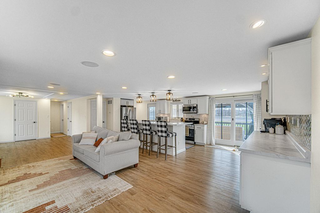 Photo of 10740 Forestdale Street, Saint John, IN 46373 (MLS # 835691)