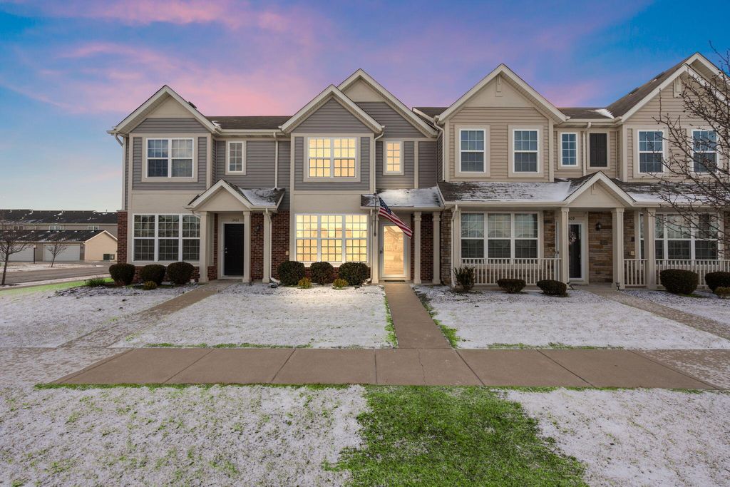 Photo of 11405 Vermont Place, Crown Point, IN 46307 (MLS # 835758)