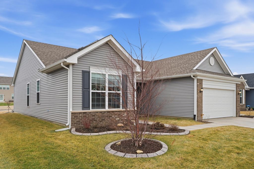 Photo of 8467 Graystone Drive, Lowell, IN 46356 (MLS # 835120)