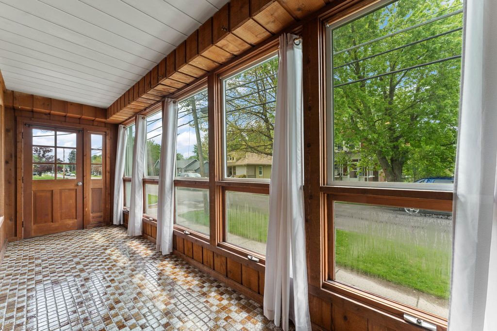 Photo of 815 Ohio Street, La Porte, IN 46350 (MLS # 838972)