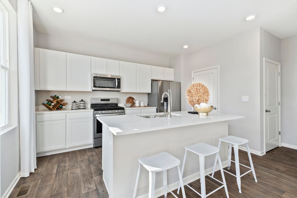 Photo of 187 Cressmoor Boulevard, Hobart, IN 46342 (MLS # 839979)