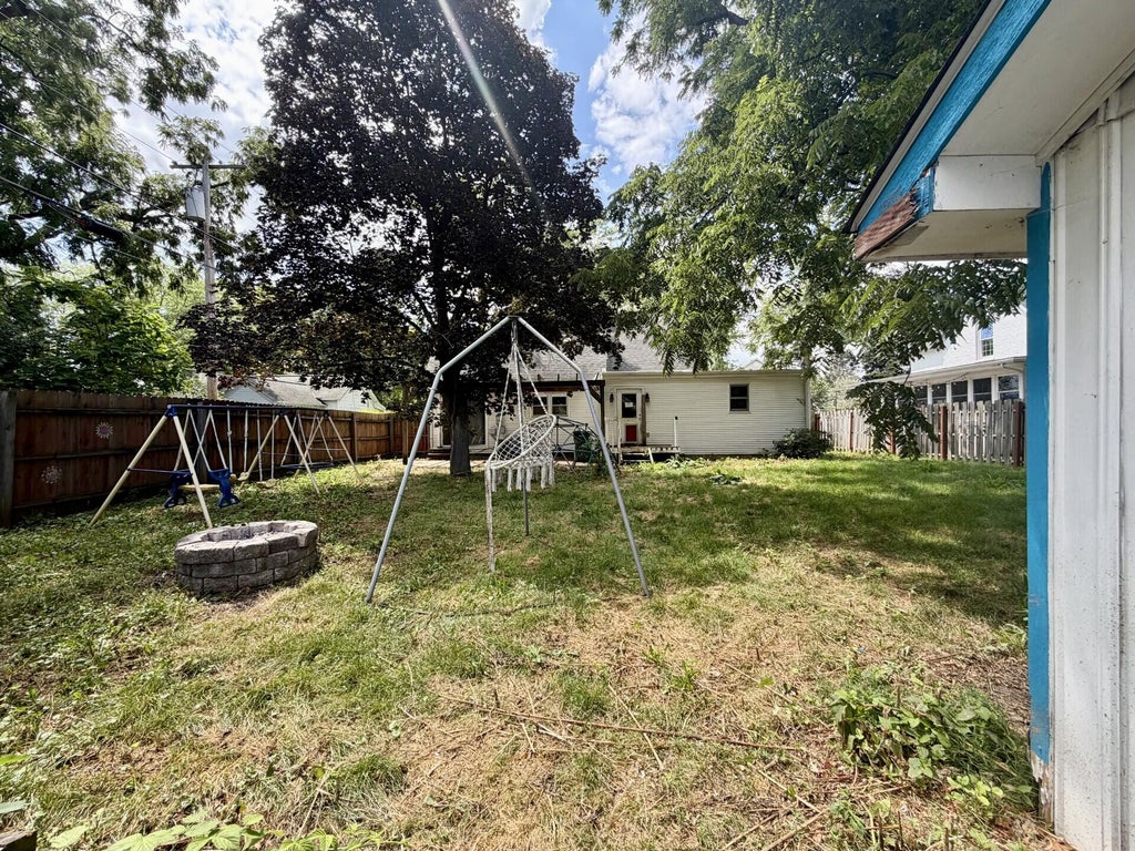 Photo of 406 Locust Street, Valparaiso, IN 46383 (MLS # 843159)