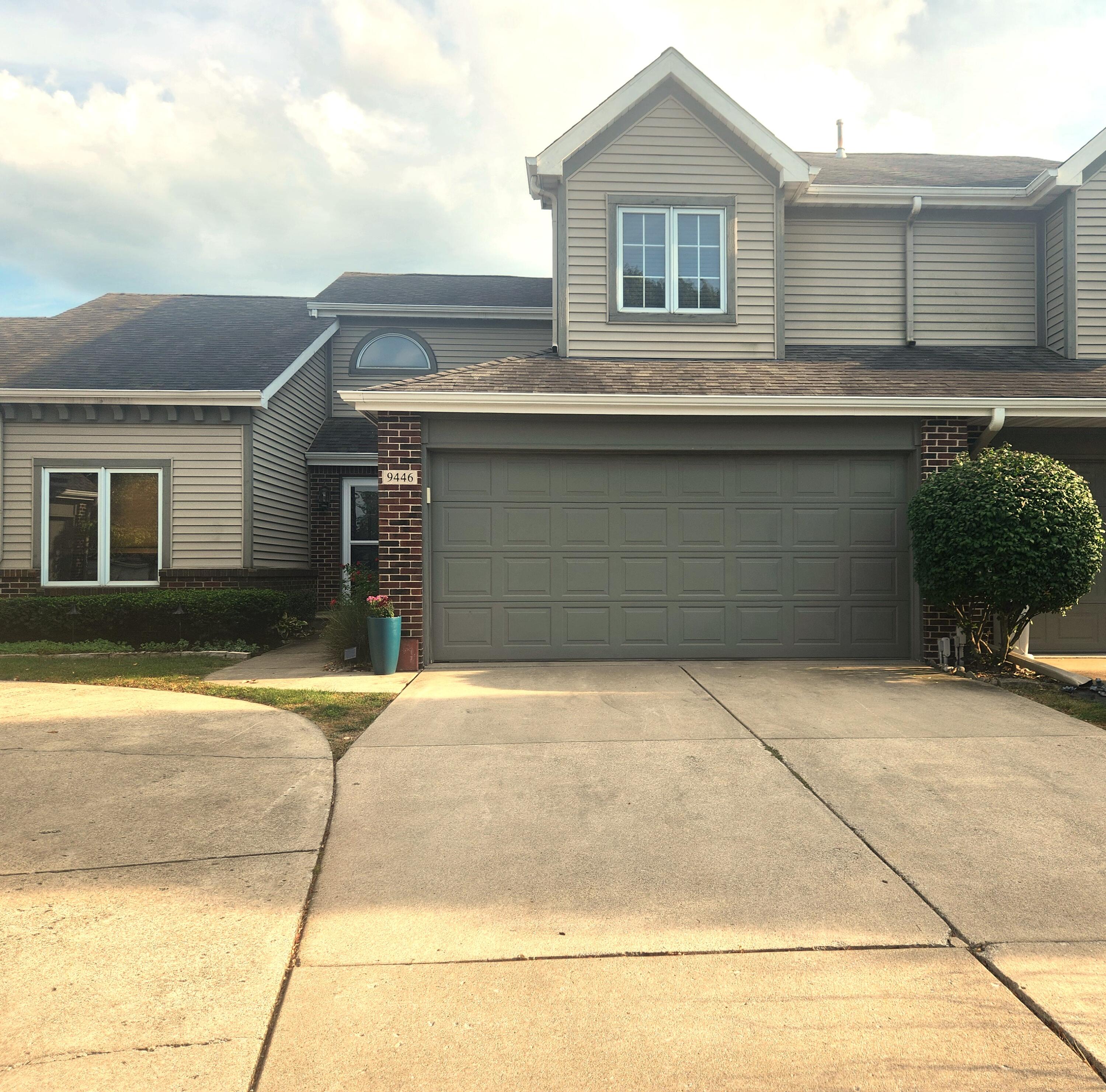 View Crown Point, IN 46307 townhome