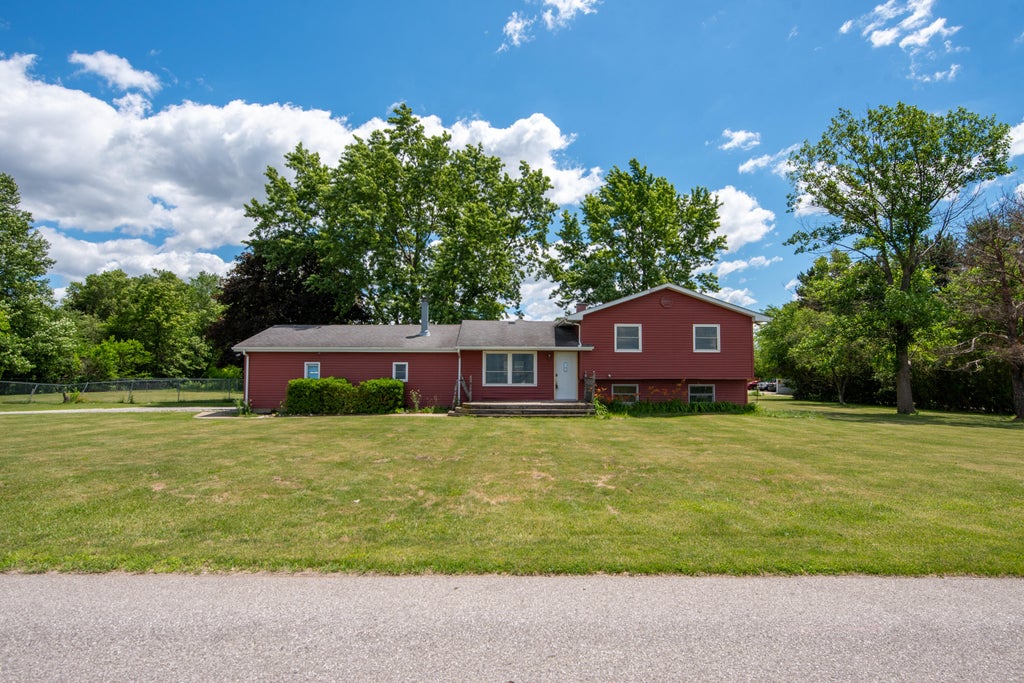 Photo of 761 S 300 E, La Porte, IN 46350 (MLS # 841116)