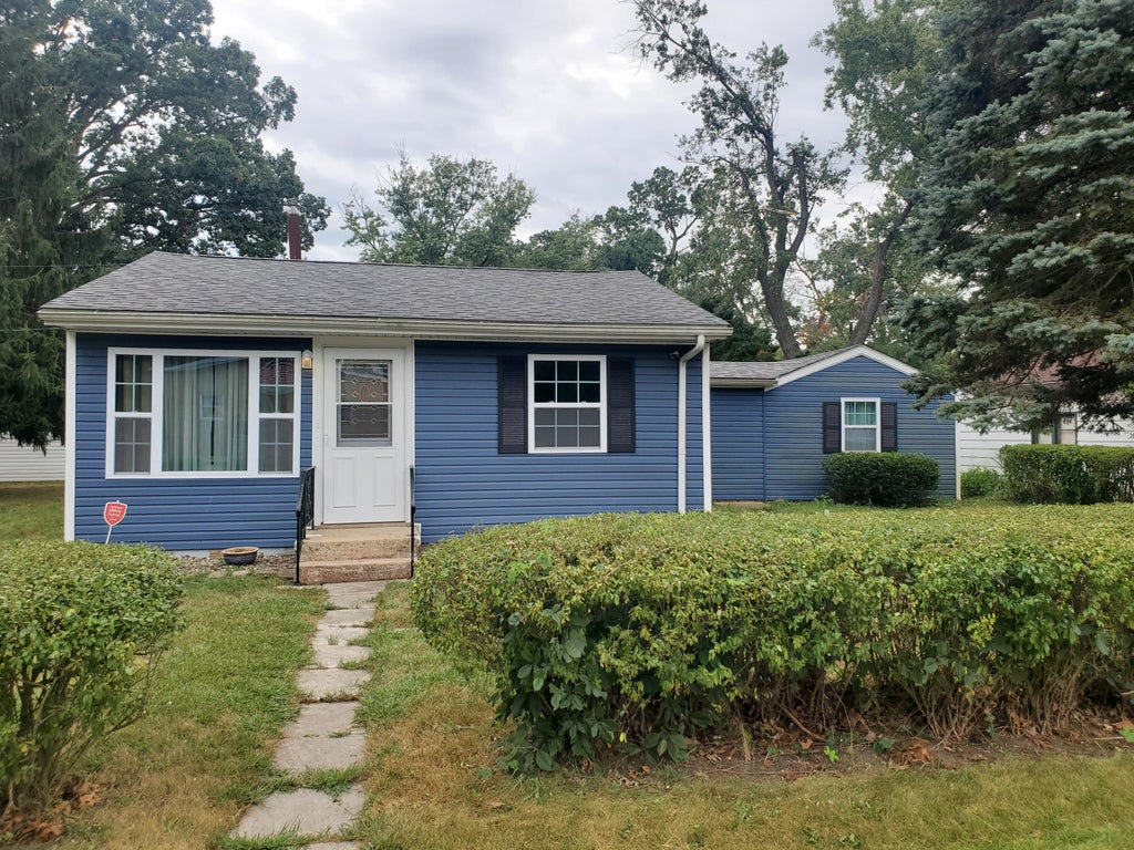 Photo of 5677 Mccasland Avenue, Portage, IN 46368 (MLS # 845480)