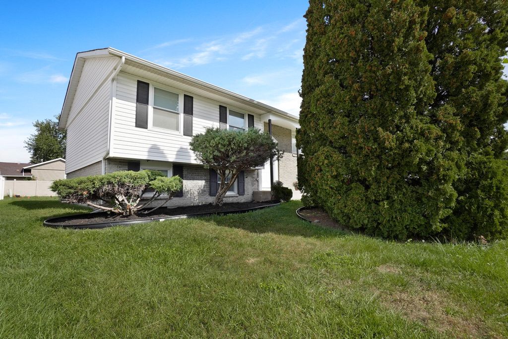 Photo of 2730 E Guadalupe Circle, East Chicago, IN 46312 (MLS # 829305)
