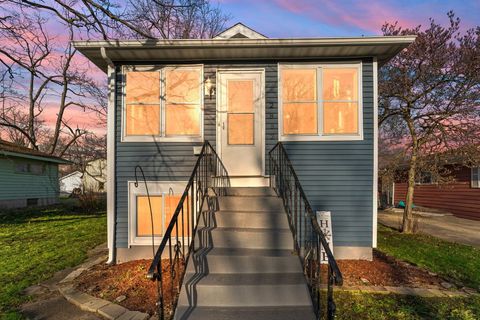 Single Family Residence in Lake Station IN 2852 Clay Street.jpg