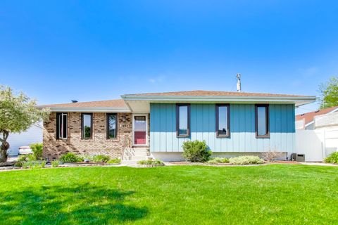 Property photo of 9444 Wildwood Drive, Highland, IN 46322