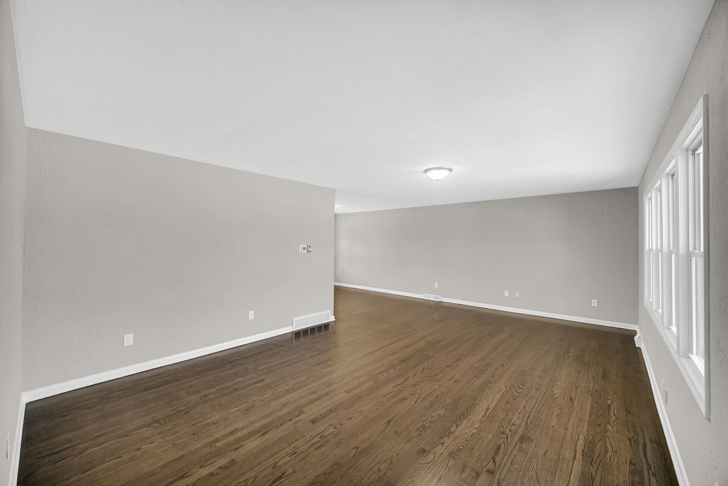 Photo of 326 S Lasalle Street, Hobart, IN 46342 (MLS # 832436)