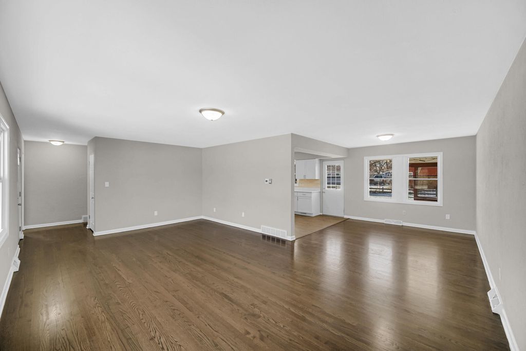 Photo of 326 S Lasalle Street, Hobart, IN 46342 (MLS # 832436)