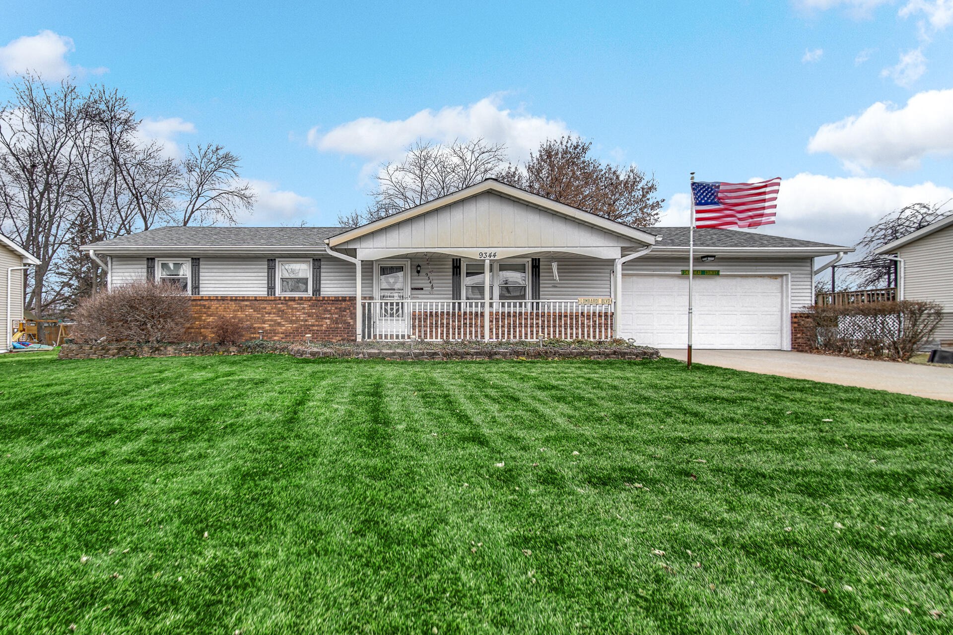 9344 Buchanan Street