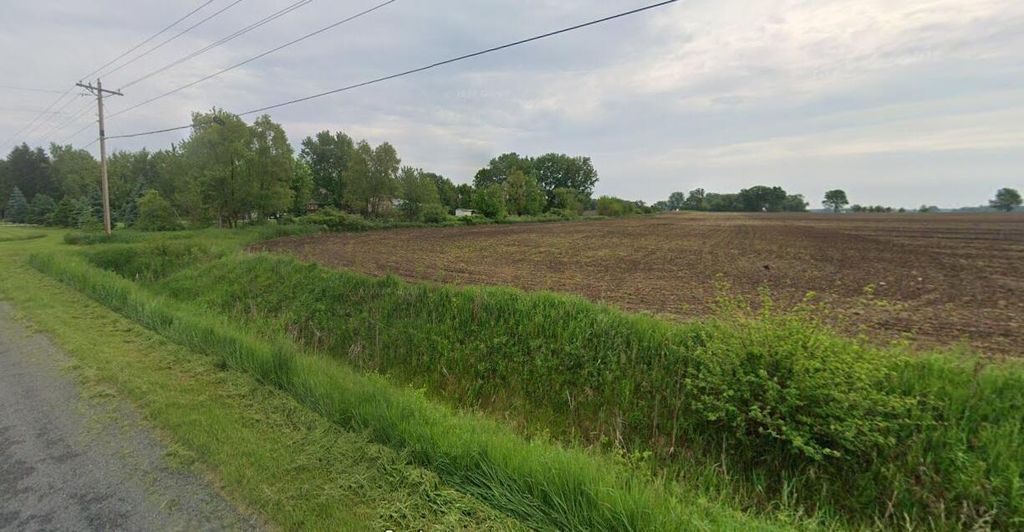 Photo of 853 S 400 W, Hebron, IN 46341 (MLS # 832511)