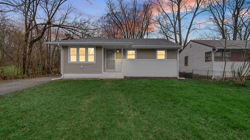 Photo of 1330 Idaho Street, Gary, IN 46403 (MLS # 836622)