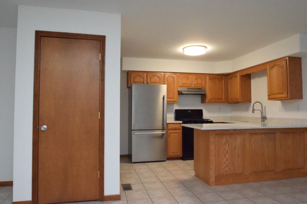 Photo of 2130-2132 Westchester Avenue, Chesterton, IN 46304 (MLS # 835441)