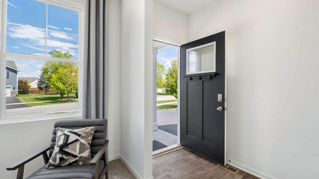 Photo of 126 Cressmoor Boulevard, Hobart, IN 46342 (MLS # 832356)