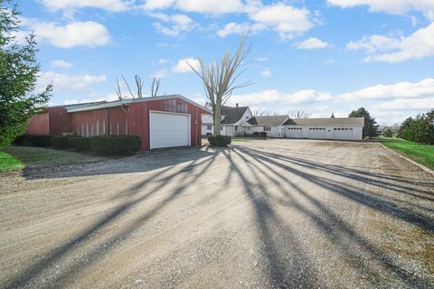 Single Family Residence in Crown Point IN 5112 109th Avenue 2.jpg