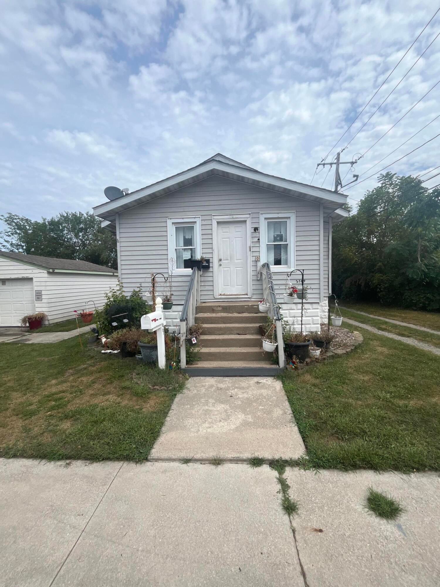2749 Decatur Street
