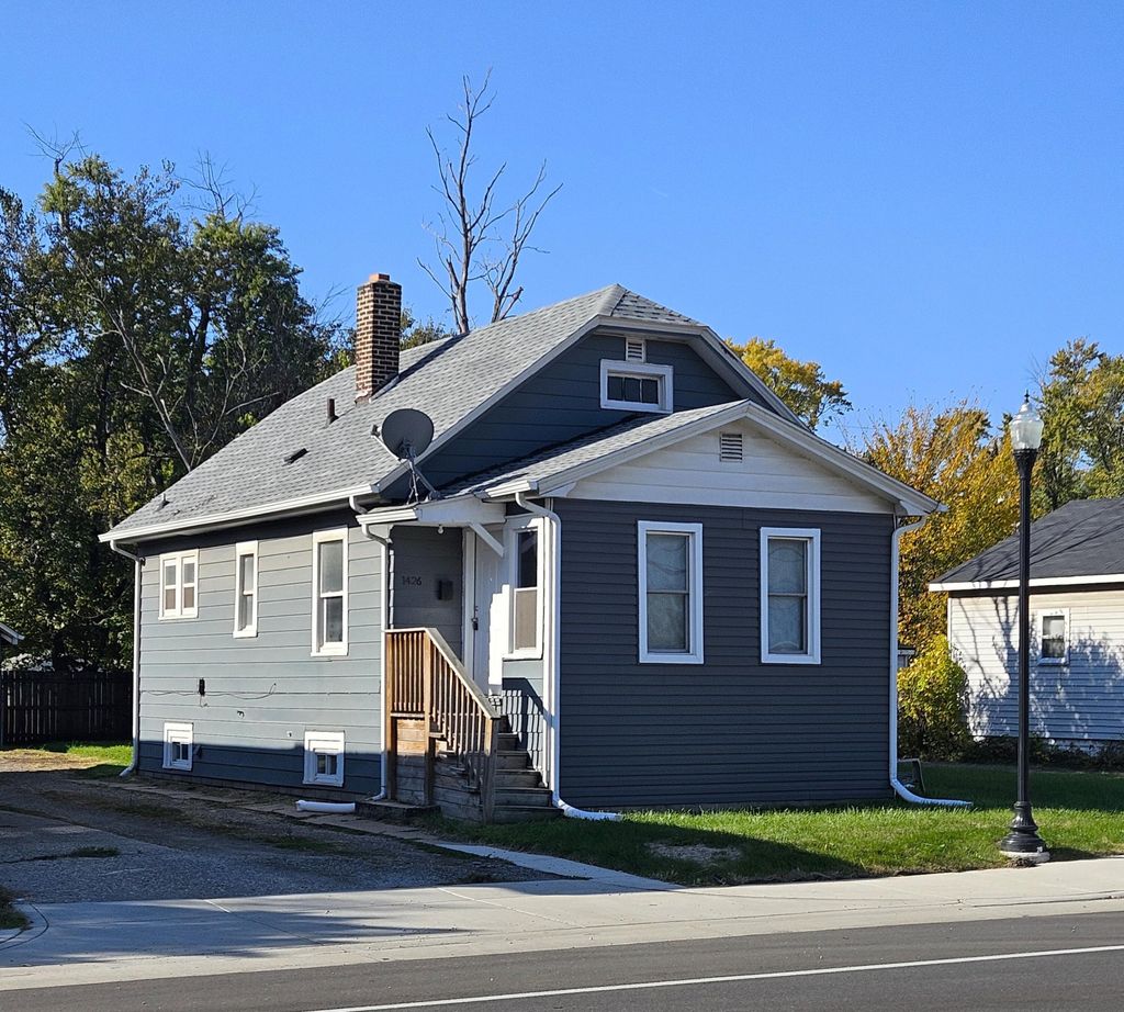 Photo of 1426 Summer Street, Hammond, IN 46320 (MLS # 830221)