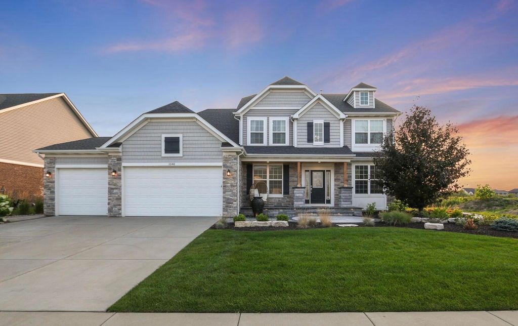 Photo of 10148 Sentry Drive, Saint John, IN 46373 (MLS # 834533)