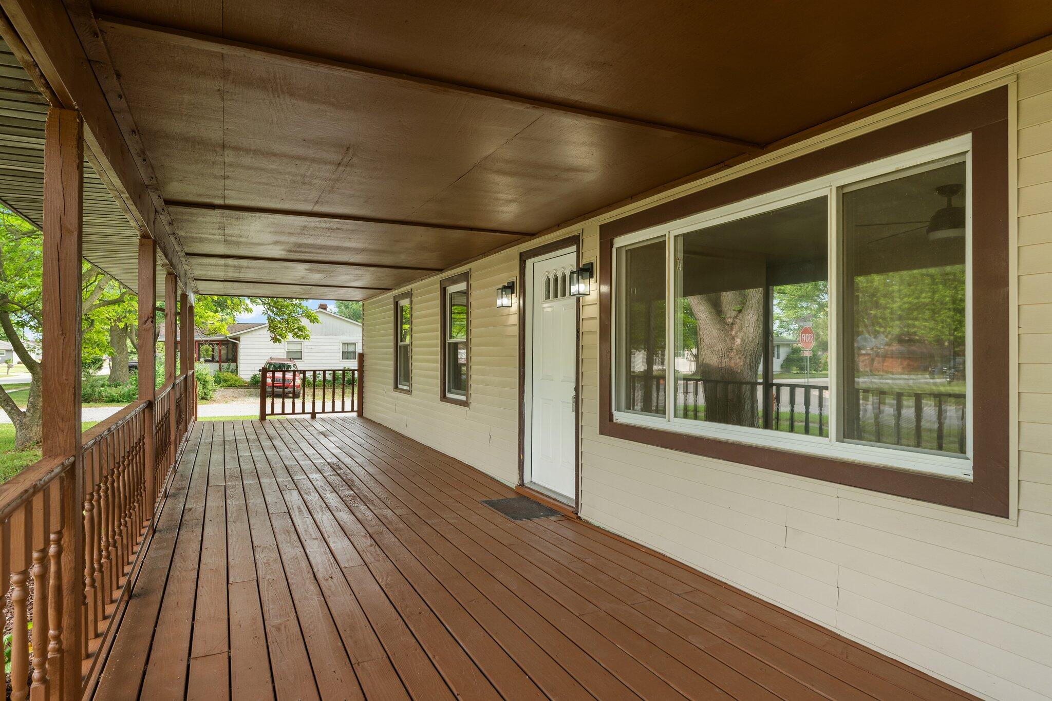 Crown Point, Indiana 46307, United States, 3 Bedrooms Bedrooms, ,2 BathroomsBathrooms,Residential,Active,174741