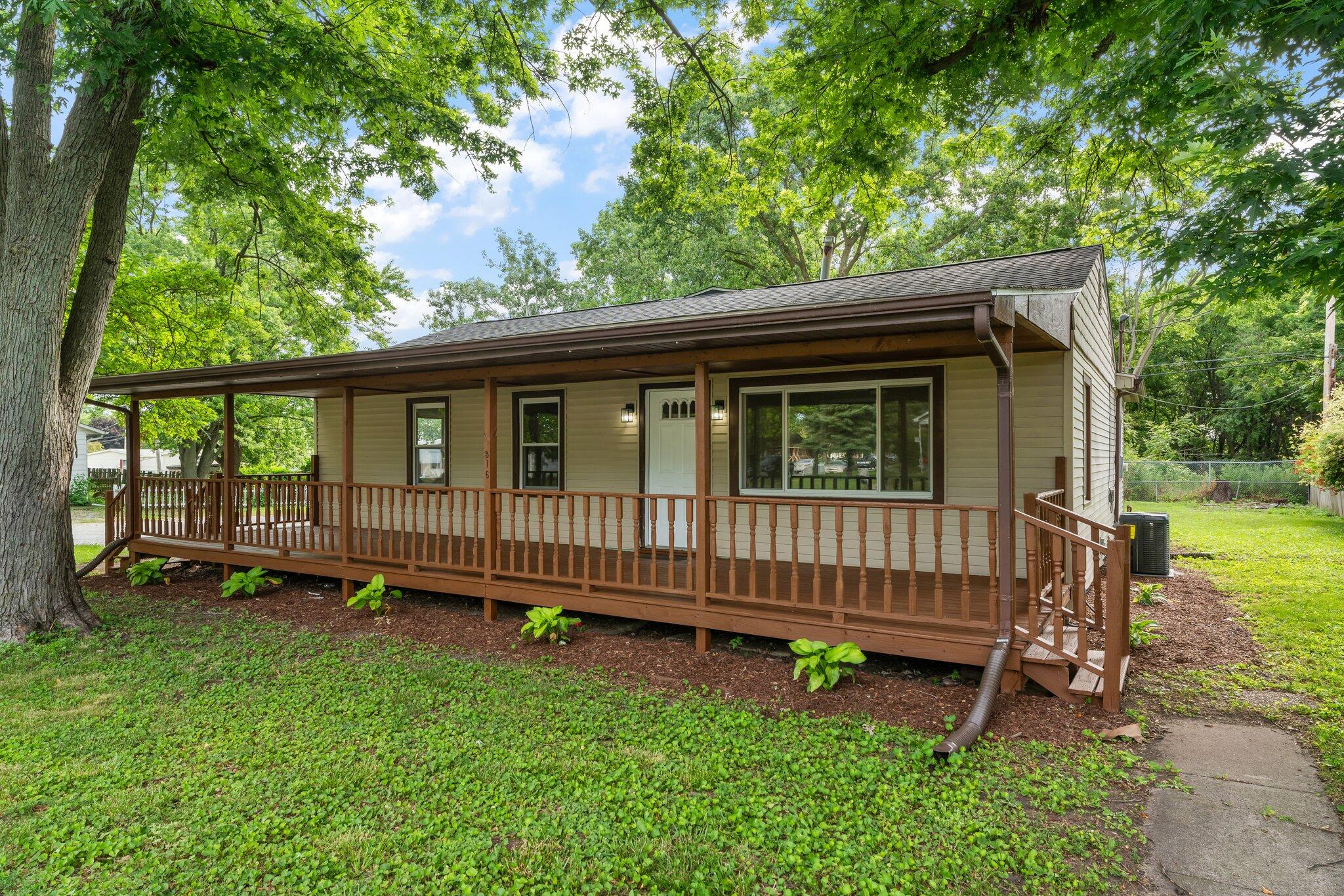 Crown Point, Indiana 46307, United States, 3 Bedrooms Bedrooms, ,2 BathroomsBathrooms,Residential,Active,174741