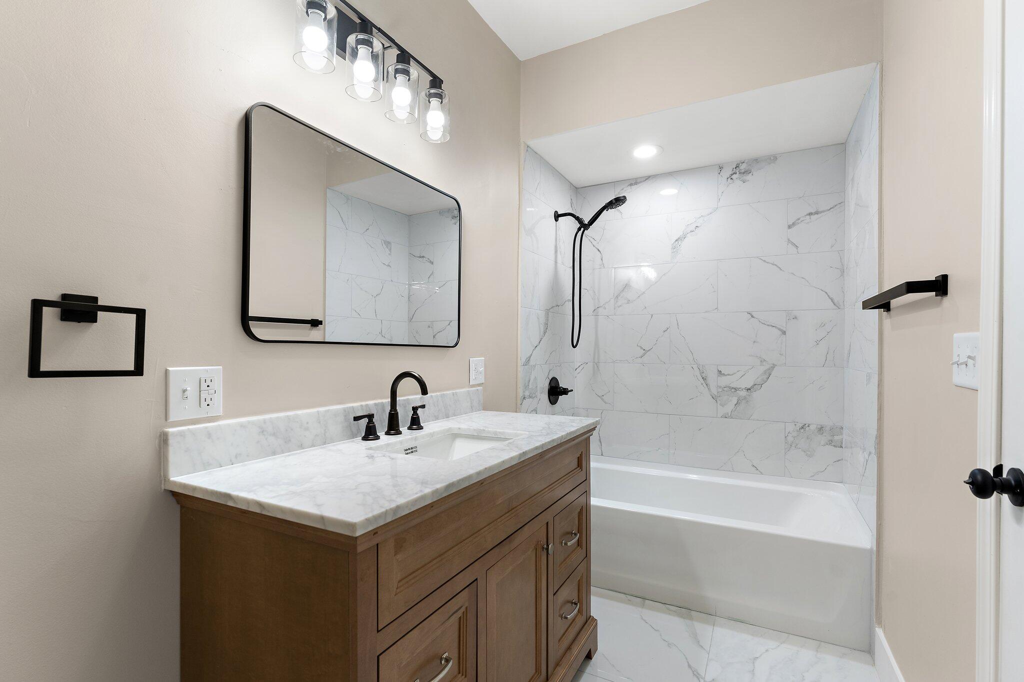 Crown Point, Indiana 46307, United States, 3 Bedrooms Bedrooms, ,2 BathroomsBathrooms,Residential,Active,174741