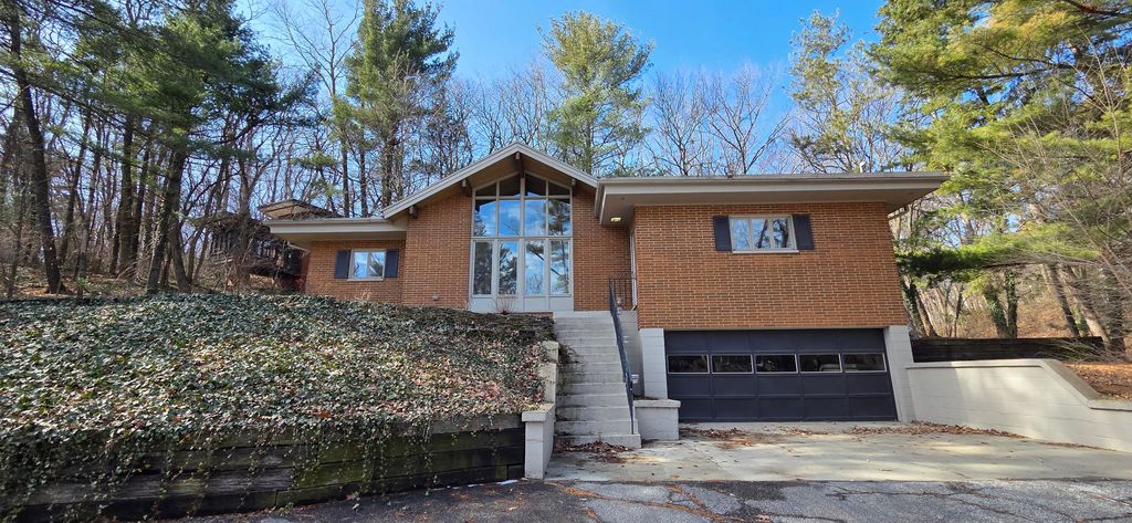 Photo of 2 Cedar Court, Portage, IN 46368 (MLS # 835142)