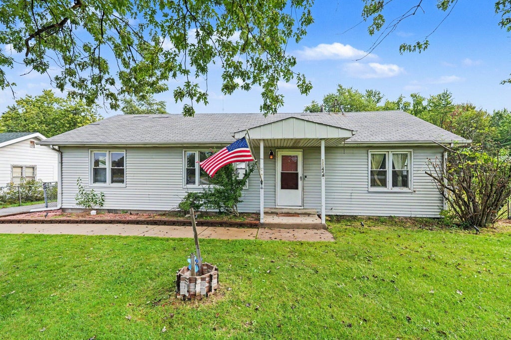 Photo of 1145 N State Road 49, Porter, IN 46304 (MLS # 846304)