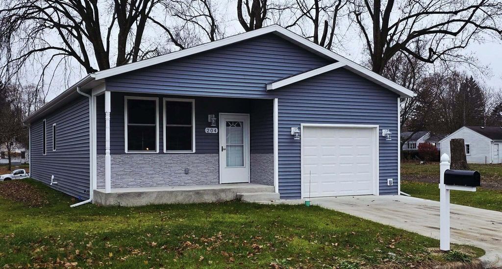 Photo of 204 W 12th Street, La Porte, IN 46350 (MLS # 831140)