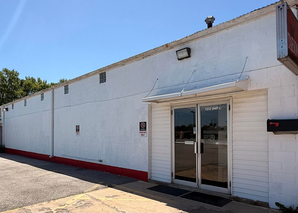 Photo of 1312 N Main Street #D-2, Crown Point, IN 46307 (MLS # 839959)