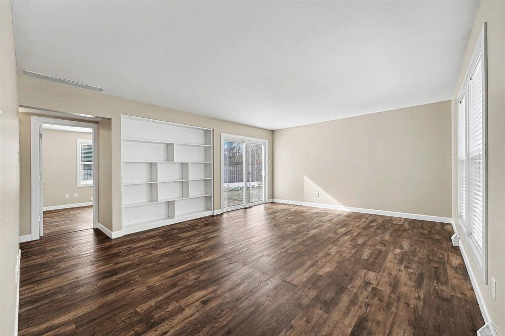 Photo of 1456 Beargrass Court, Valparaiso, IN 46385 (MLS # 834177)