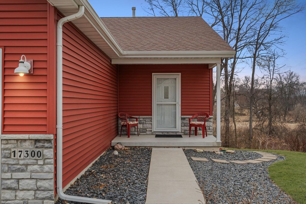 Photo of 17300 Brookwood Drive, Lowell, IN 46356 (MLS # 837199)