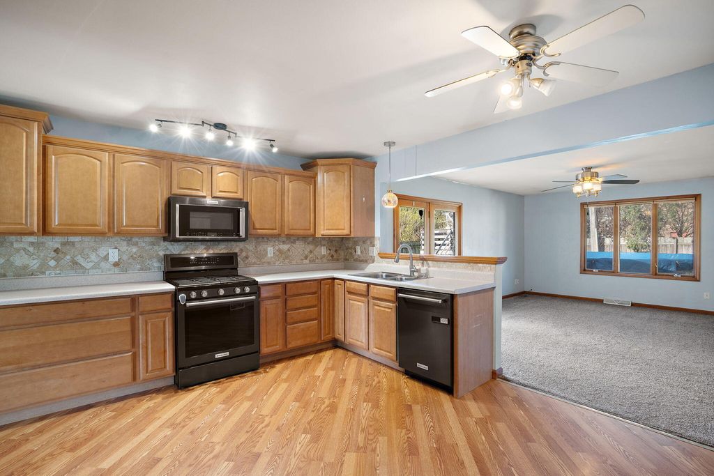 Photo of 9542 Roosevelt Place, Crown Point, IN 46307 (MLS # 836682)