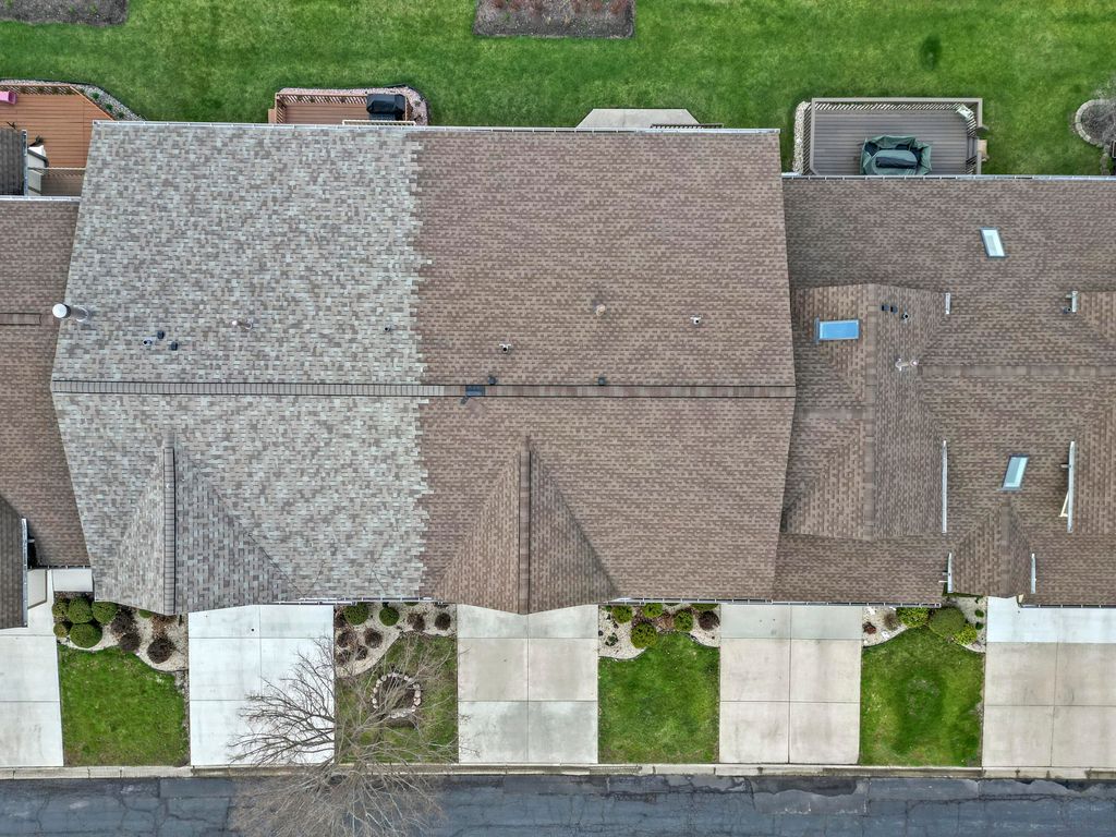 Photo of 11742 Lighthouse Lane, Palos Heights, IL 60463 (MLS # 839355)