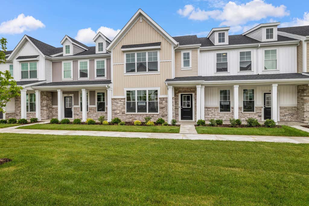 Photo of 13071 Carolina Street, Crown Point, IN 46307 (MLS # 840746)