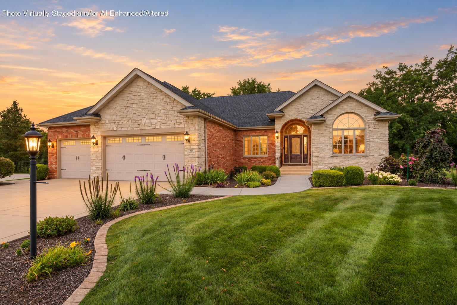 910 Hawk Circle