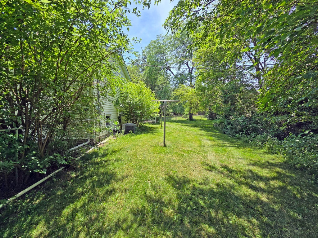 Photo of 785 Aztec Court, Lowell, IN 46356 (MLS # 840219)