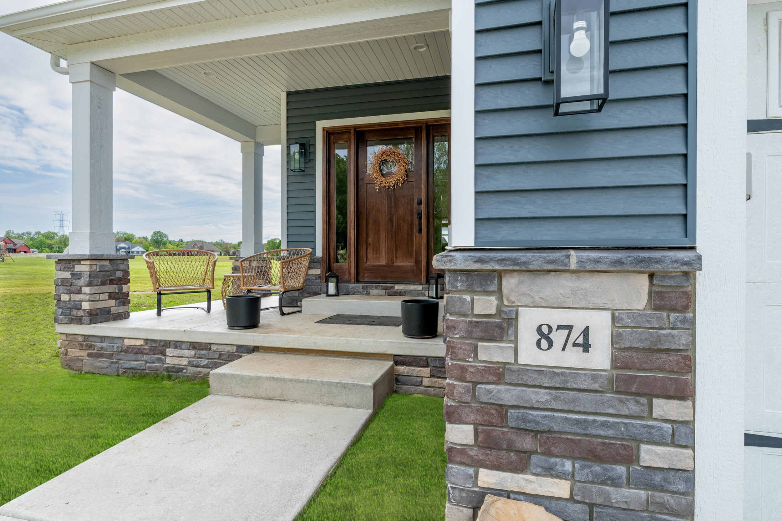 874 Farmview Drive