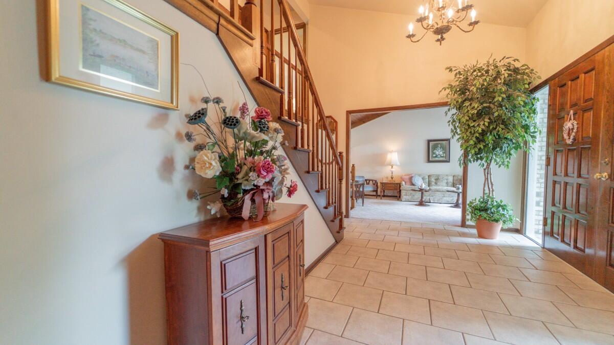 1730 Beachview Court