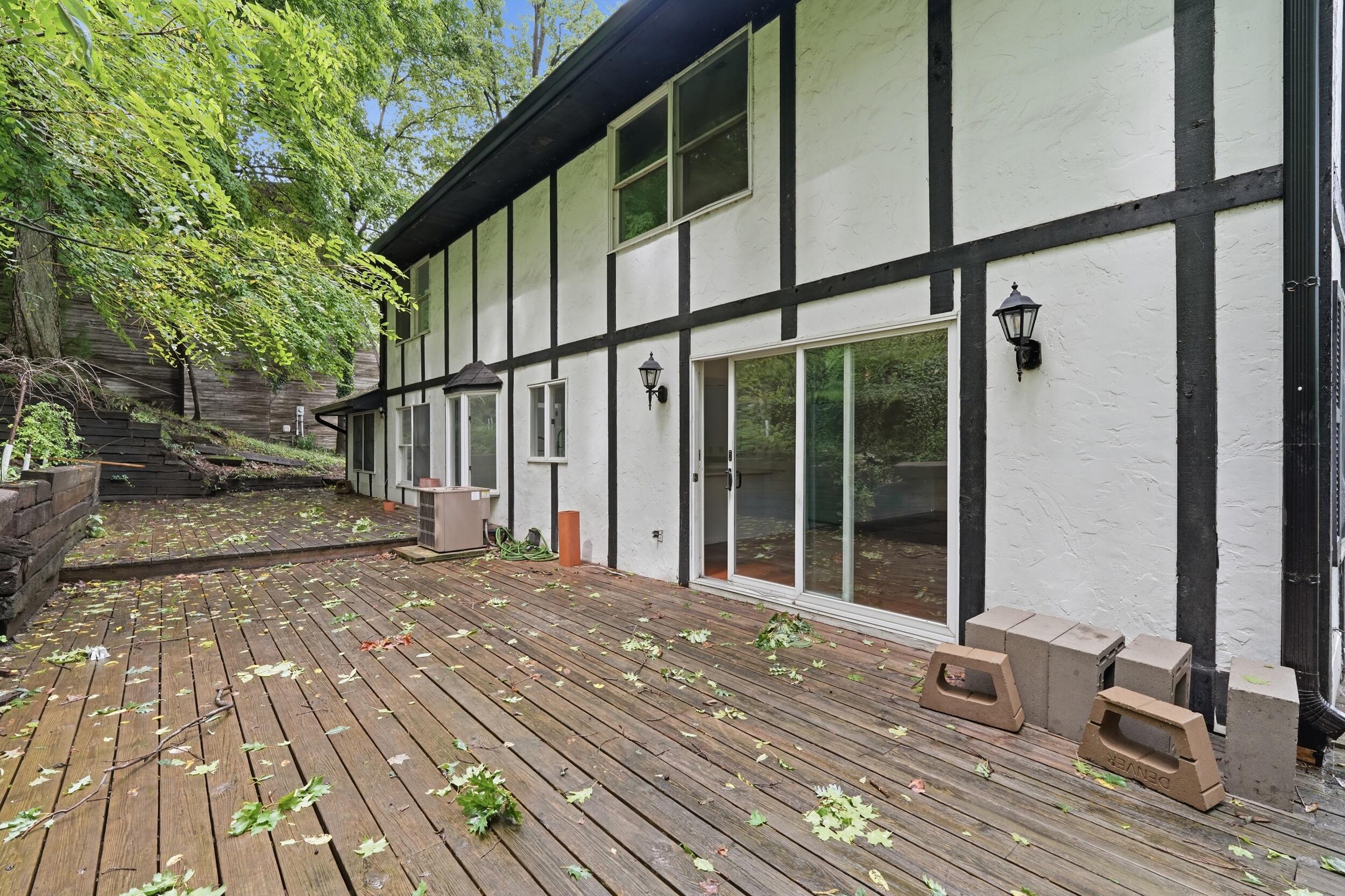 456 Roxbury Road