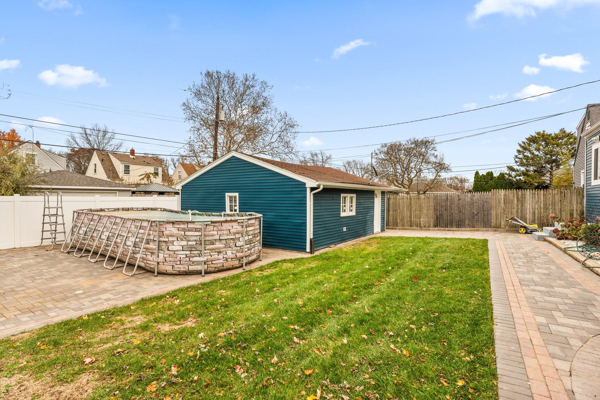 Hammond, Indiana 46323, United States, 4 Bedrooms Bedrooms, ,2 BathroomsBathrooms,Residential,Active,97083