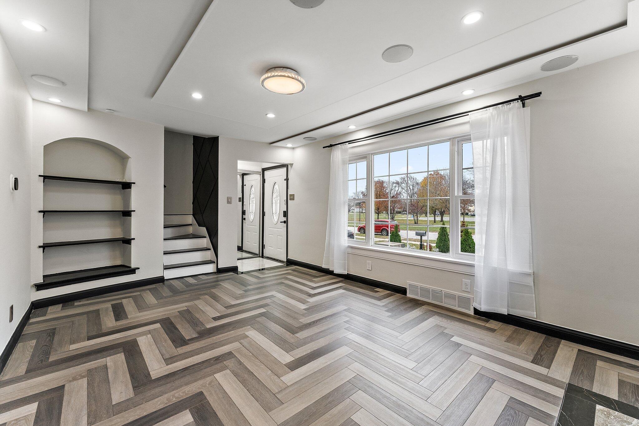 Hammond, Indiana 46323, United States, 4 Bedrooms Bedrooms, ,2 BathroomsBathrooms,Residential,Active,97083